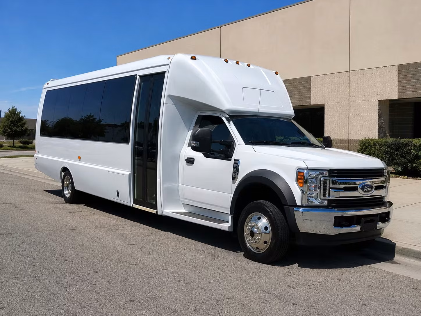 greensboro 20 passenger minibus rental